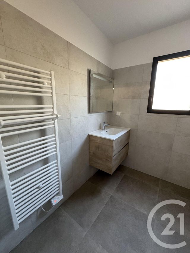 Appartement T3 à vendre - 3 pièces - 70.0 m2 - BORGO - 202 - CORSE - Century 21 Jade Immobilier