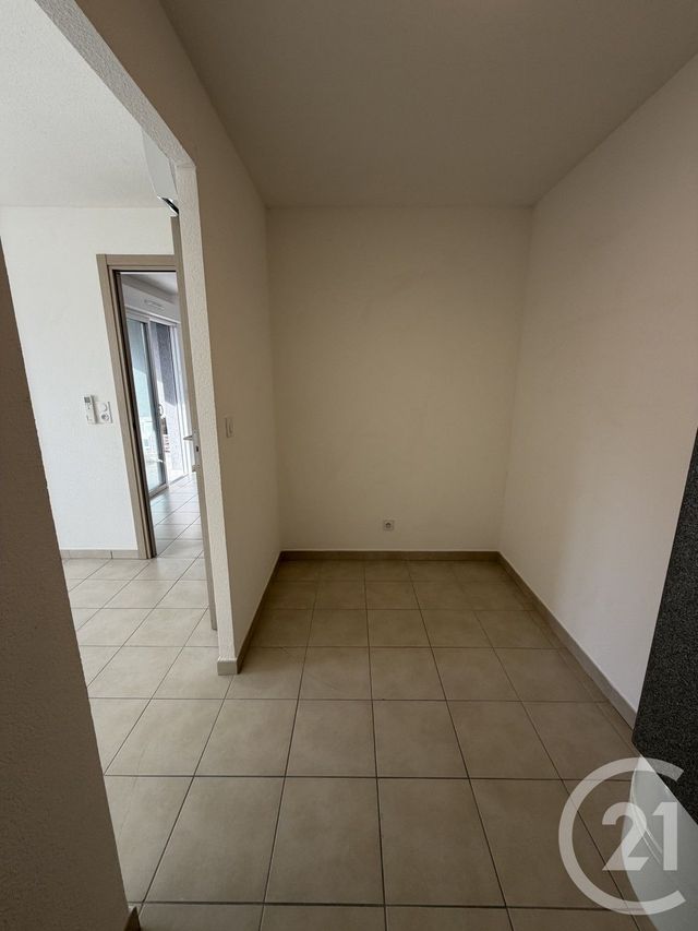 Appartement T2 à louer - 2 pièces - 42.7 m2 - BASTIA - 202 - CORSE - Century 21 Jade Immobilier