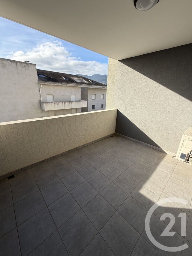 Appartement T2 à louer - 2 pièces - 42.7 m2 - BASTIA - 202 - CORSE - Century 21 Jade Immobilier