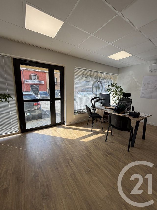 commerce - None - 202