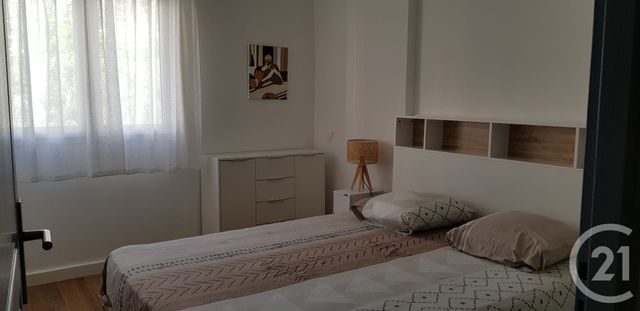 Afficher la photo en grand Appartement T3 à louer - 3 pièces - 73.9 m2 - BASTIA - 202 - CORSE - Century 21 Jade Immobilier