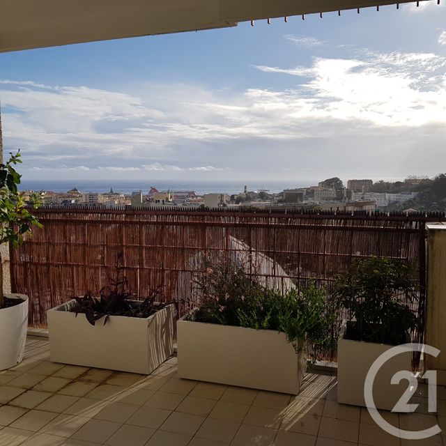 Appartement T3 à louer - 3 pièces - 73.9 m2 - BASTIA - 202 - CORSE - Century 21 Jade Immobilier