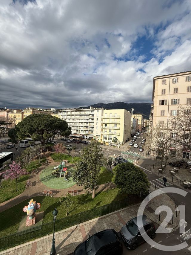 Appartement T6 à louer - 6 pièces - 164.5 m2 - BASTIA - 202 - CORSE - Century 21 Jade Immobilier