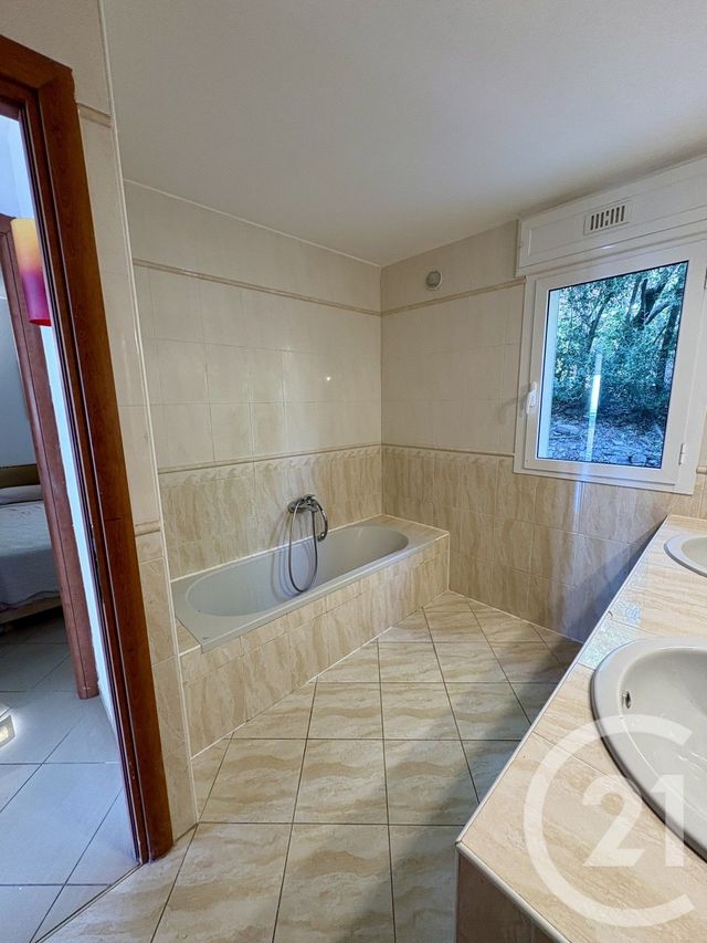 Appartement à vendre - 5 pièces - 124.72 m2 - VILLE DI PIETRABUGNO - 202 - CORSE - Century 21 Jade Immobilier