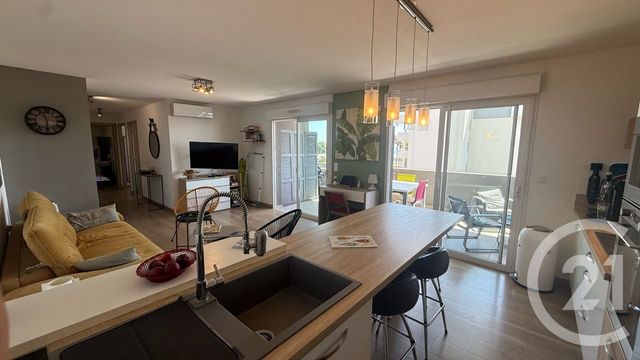 Appartement à vendre - 3 pièces - 68.0 m2 - BASTIA - 202 - CORSE - Century 21 Jade Immobilier