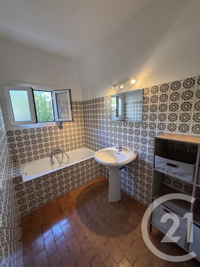 Appartement Studio à louer - 1 pièce - 34.66 m2 - SANTA MARIA DI LOTA - 202 - CORSE - Century 21 Jade Immobilier