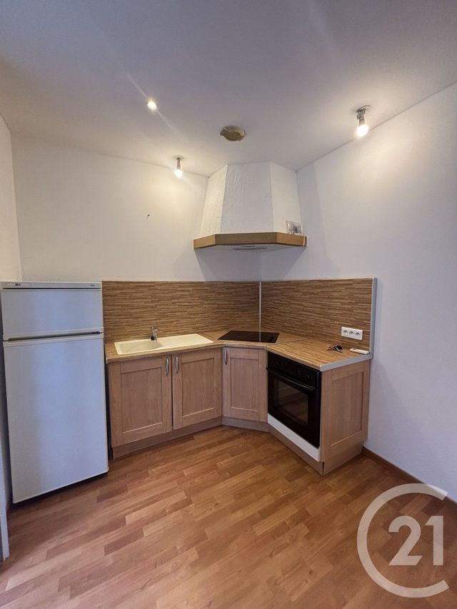 Appartement T3 à louer - 3 pièces - 49.32 m2 - BASTIA - 202 - CORSE - Century 21 Jade Immobilier