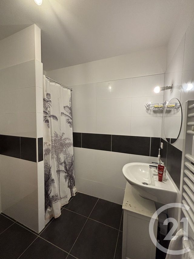 Appartement F2 à louer - 2 pièces - 41.36 m2 - BASTIA - 202 - CORSE - Century 21 Jade Immobilier