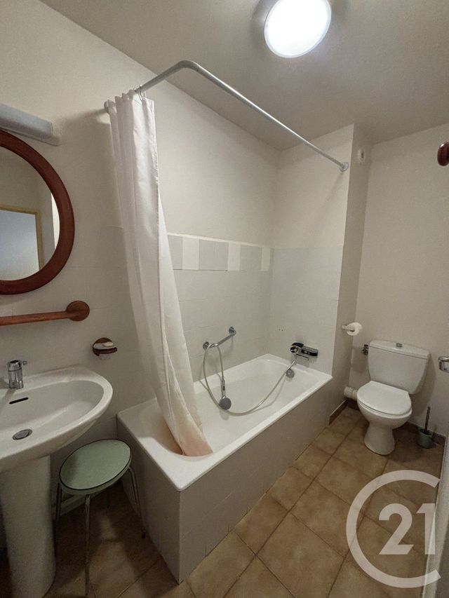 Appartement T2 à louer - 2 pièces - 46.85 m2 - BASTIA - 202 - CORSE - Century 21 Jade Immobilier