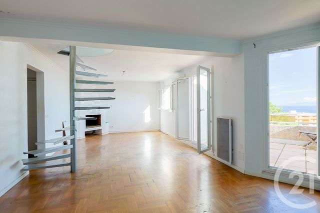Appartement à vendre - 4 pièces - 110.0 m2 - BASTIA - 202 - CORSE - Century 21 Jade Immobilier