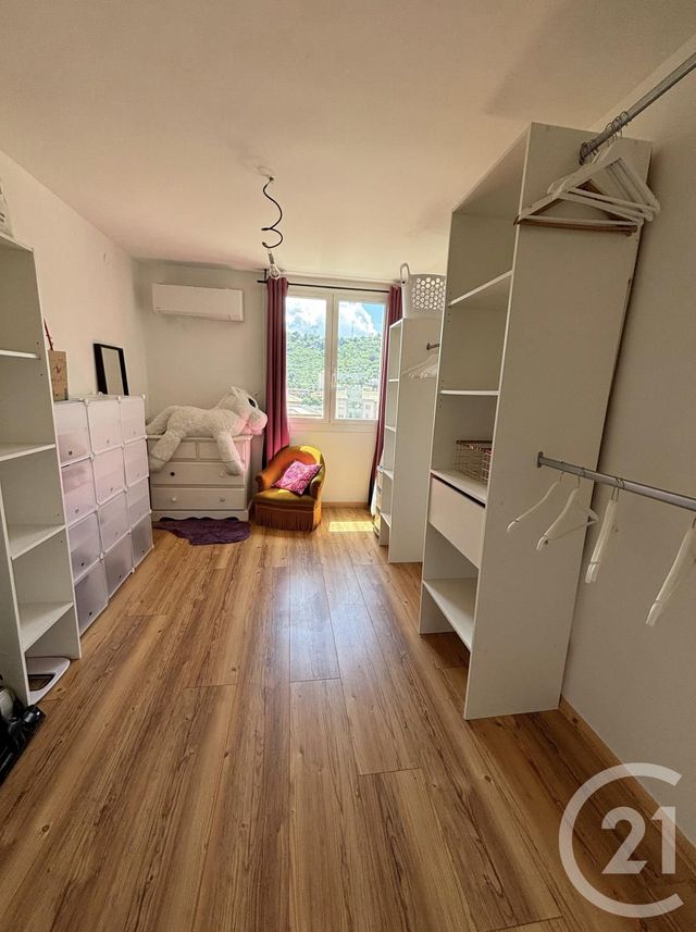 Appartement T2 à louer - 3 pièces - 67.0 m2 - BASTIA - 202 - CORSE - Century 21 Jade Immobilier