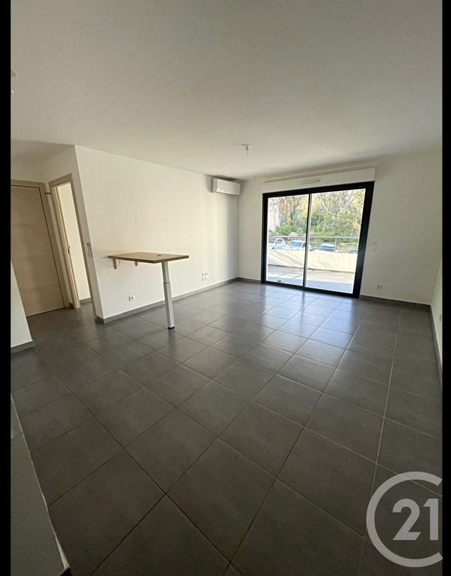 Appartement T2 à louer - 2 pièces - 41.23 m2 - BASTIA - 202 - CORSE - Century 21 Jade Immobilier