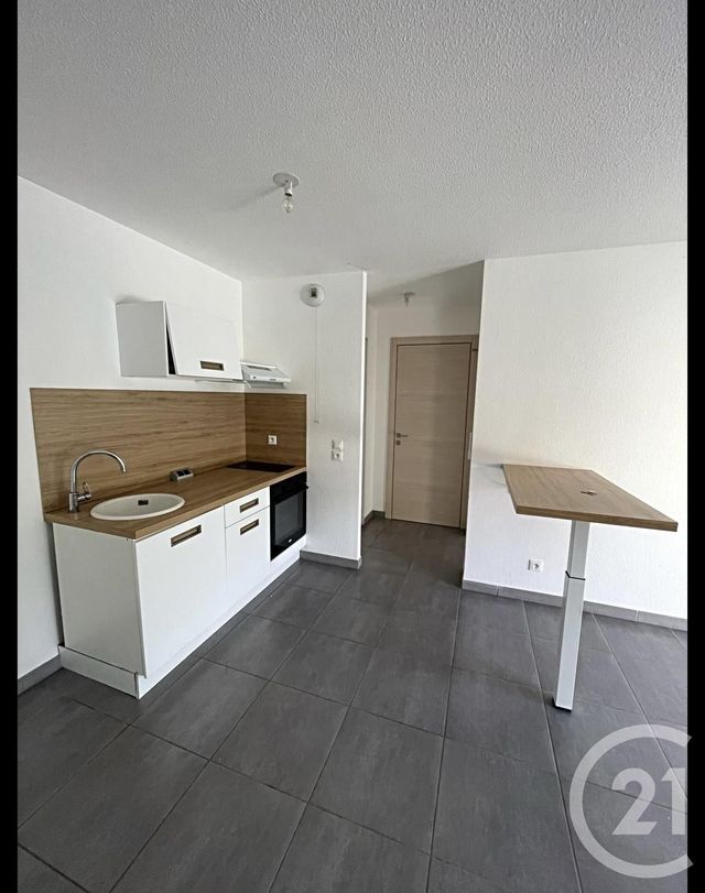 Appartement T2 à louer - 2 pièces - 41.23 m2 - BASTIA - 202 - CORSE - Century 21 Jade Immobilier