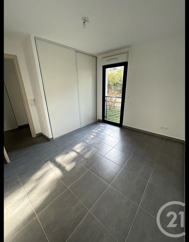 Appartement T2 à louer - 2 pièces - 41.23 m2 - BASTIA - 202 - CORSE - Century 21 Jade Immobilier