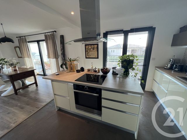 Appartement F4 à vendre - 4 pièces - 120.0 m2 - SANTA MARIA DI LOTA - 202 - CORSE - Century 21 Jade Immobilier