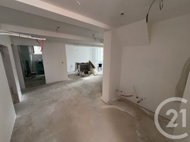 Appartement F3 à vendre - 3 pièces - 75.0 m2 - BASTIA - 202 - CORSE - Century 21 Jade Immobilier