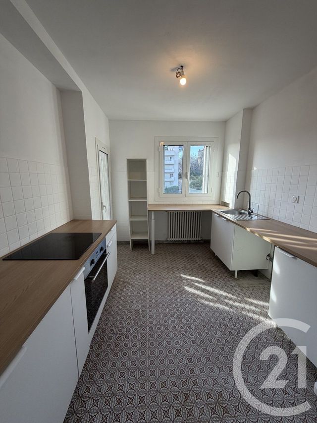 Appartement T4 à louer - 4 pièces - 84.06 m2 - BASTIA - 202 - CORSE - Century 21 Jade Immobilier