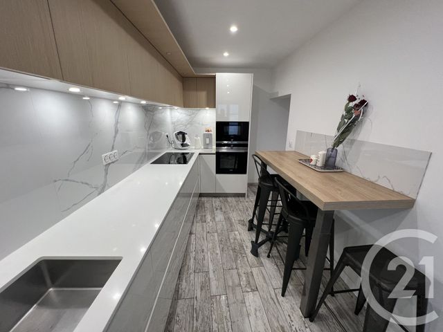 Appartement F4 à vendre - 4 pièces - 94.0 m2 - BASTIA - 202 - CORSE - Century 21 Jade Immobilier