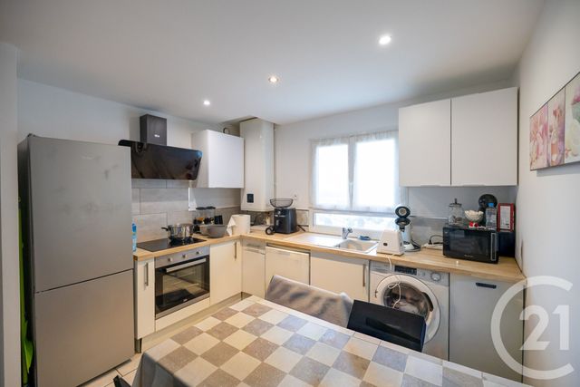 Appartement à vendre - 3 pièces - 60.89 m2 - BASTIA - 202 - CORSE - Century 21 Jade Immobilier