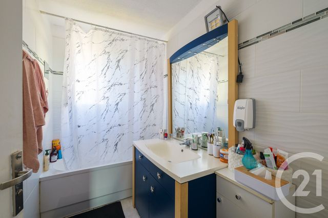 Appartement F3 à vendre - 3 pièces - 60.89 m2 - BASTIA - 202 - CORSE - Century 21 Jade Immobilier