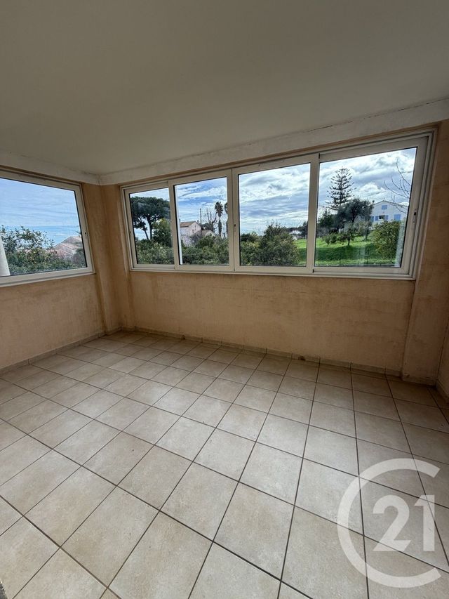 Appartement T4 à louer - 4 pièces - 72.0 m2 - MONTE - 202 - CORSE - Century 21 Jade Immobilier
