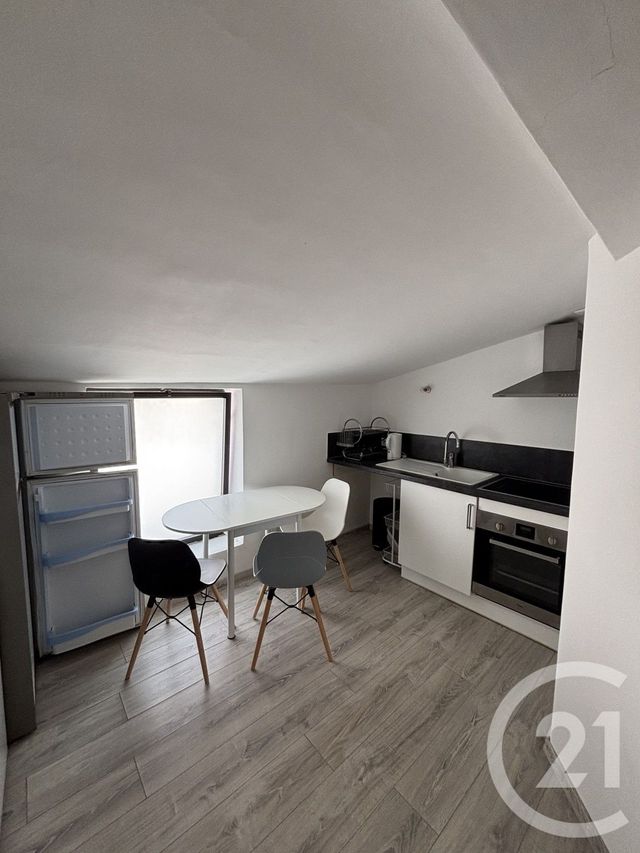 Appartement T2 à louer - 2 pièces - 43.17 m2 - BASTIA - 202 - CORSE - Century 21 Jade Immobilier