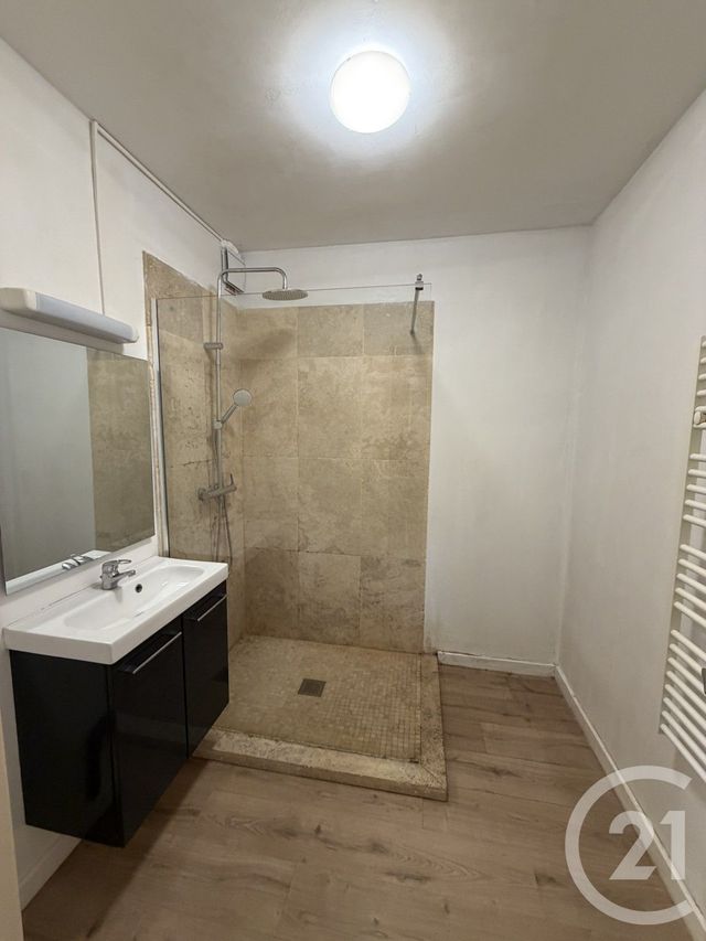 Appartement Studio à louer - 1 pièce - 31.4 m2 - BASTIA - 202 - CORSE - Century 21 Jade Immobilier