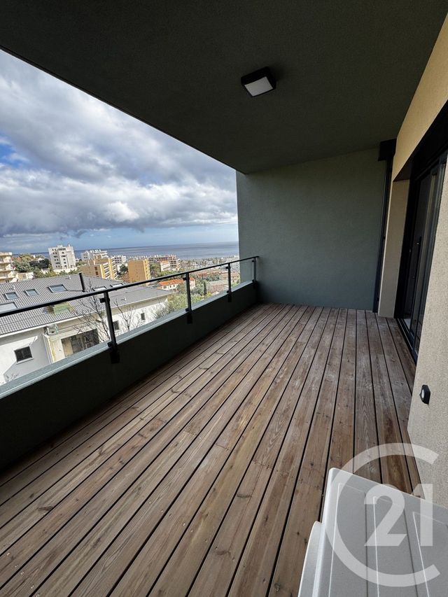 Appartement T3 à vendre - 3 pièces - 68.0 m2 - BASTIA - 202 - CORSE - Century 21 Jade Immobilier