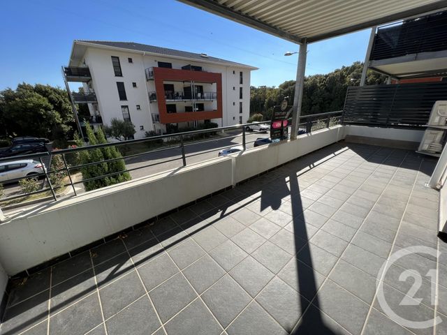 Appartement F2 à louer - 2 pièces - 50.0 m2 - BASTIA - 202 - CORSE - Century 21 Jade Immobilier