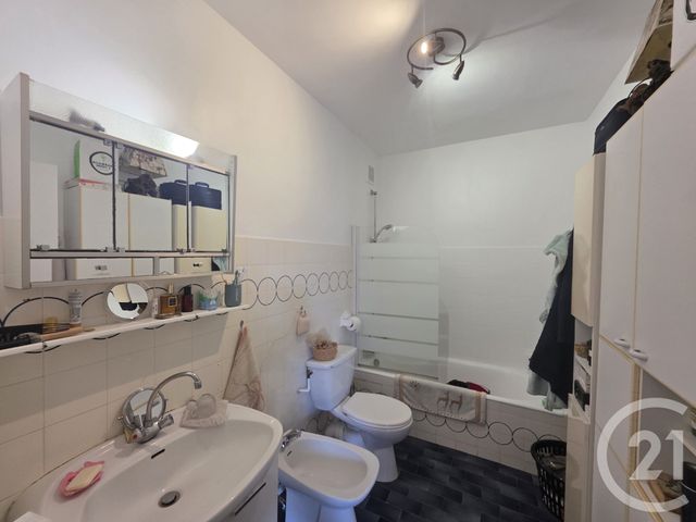 Appartement F2 à vendre - 2 pièces - 36.24 m2 - BASTIA - 202 - CORSE - Century 21 Jade Immobilier