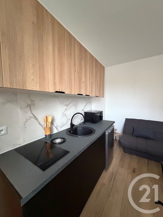 Appartement Studio à louer - 1 pièce - 18.0 m2 - BASTIA - 202 - CORSE - Century 21 Jade Immobilier