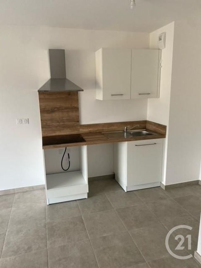 Appartement T2 à louer - 2 pièces - 39.49 m2 - VESCOVATO - 202 - CORSE - Century 21 Jade Immobilier