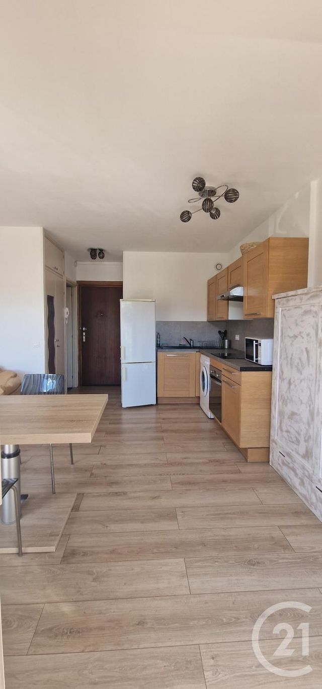 Appartement Studio à louer - 1 pièce - 30.0 m2 - BASTIA - 202 - CORSE - Century 21 Jade Immobilier