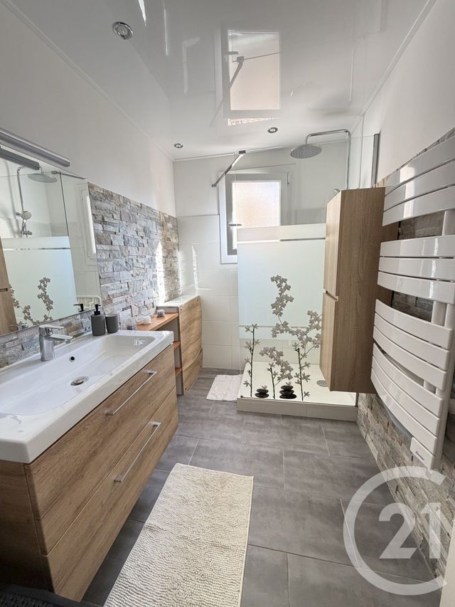 Appartement F1 à louer - 1 pièce - 35.0 m2 - LUCCIANA - 202 - CORSE - Century 21 Jade Immobilier