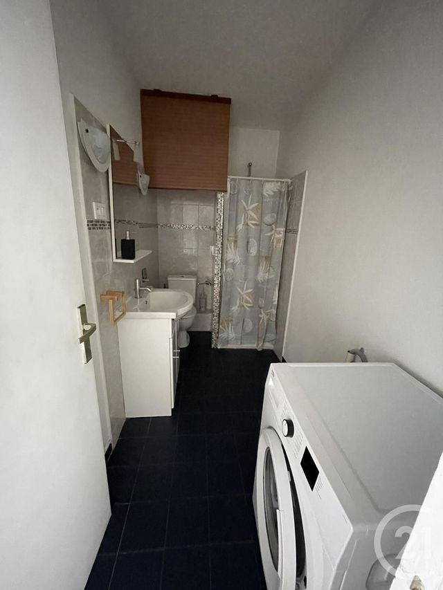 Appartement T1 à louer - 2 pièces - 30.0 m2 - BASTIA - 202 - CORSE - Century 21 Jade Immobilier