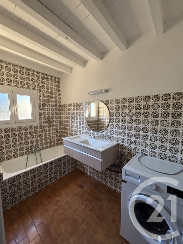 Appartement T1 à louer - 2 pièces - 35.0 m2 - SANTA MARIA DI LOTA - 202 - CORSE - Century 21 Jade Immobilier