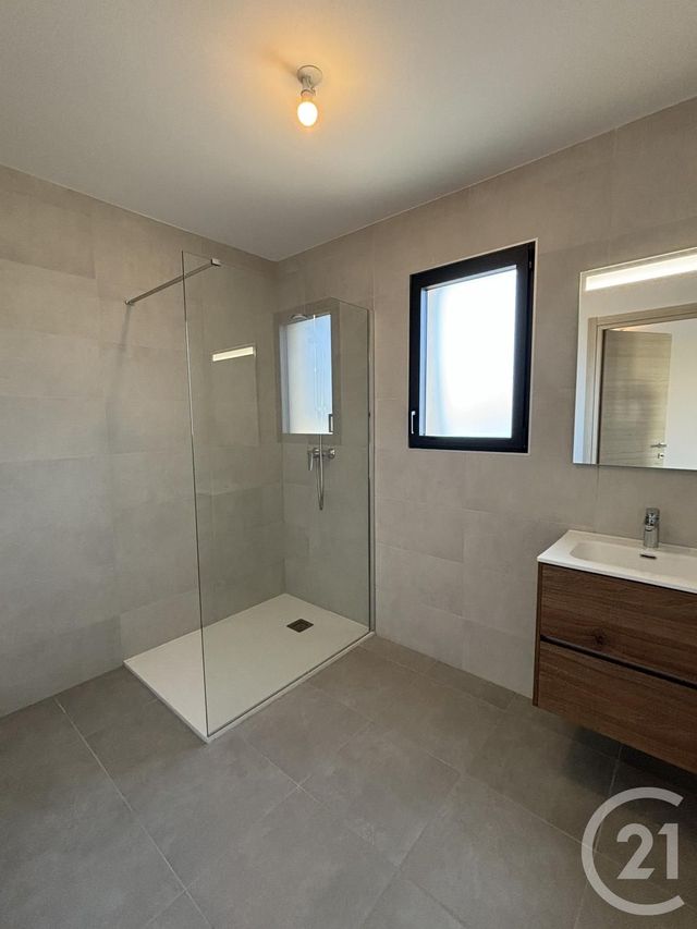 Appartement T3 à louer - 3 pièces - 64.15 m2 - BASTIA - 202 - CORSE - Century 21 Jade Immobilier