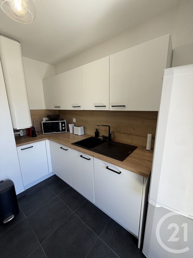 Appartement T2 à louer - 2 pièces - 40.94 m2 - BASTIA - 202 - CORSE - Century 21 Jade Immobilier