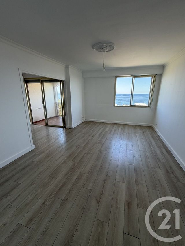 Appartement T3 à louer - 3 pièces - 68.0 m2 - BASTIA - 202 - CORSE - Century 21 Jade Immobilier