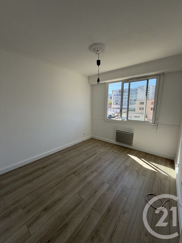 Appartement T3 à louer - 3 pièces - 68.0 m2 - BASTIA - 202 - CORSE - Century 21 Jade Immobilier