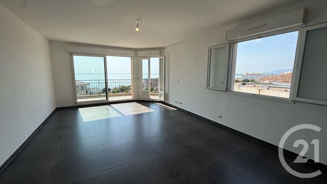 Appartement à vendre - 3 pièces - 72.56 m2 - BASTIA - 202 - CORSE - Century 21 Jade Immobilier
