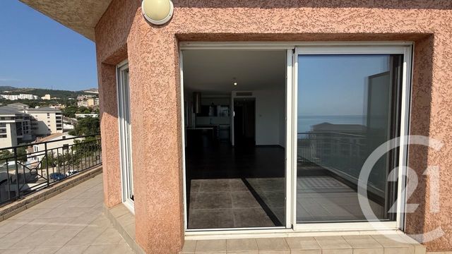 Appartement à vendre - 3 pièces - 72.56 m2 - BASTIA - 202 - CORSE - Century 21 Jade Immobilier