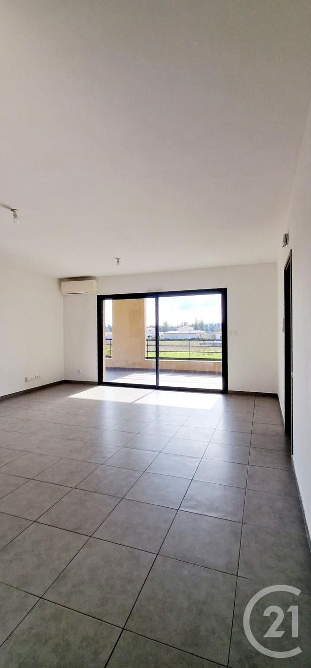 Appartement T3 à louer - 3 pièces - 71.56 m2 - LUCCIANA - 202 - CORSE - Century 21 Jade Immobilier