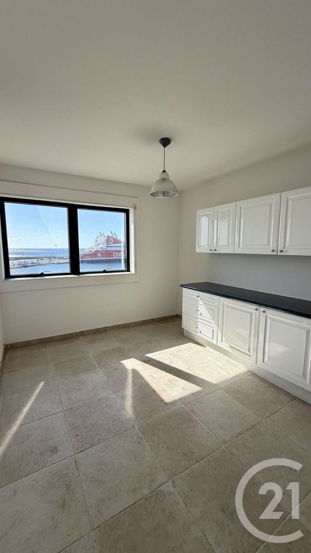 Appartement T4 à louer - 4 pièces - 110.0 m2 - BASTIA - 202 - CORSE - Century 21 Jade Immobilier