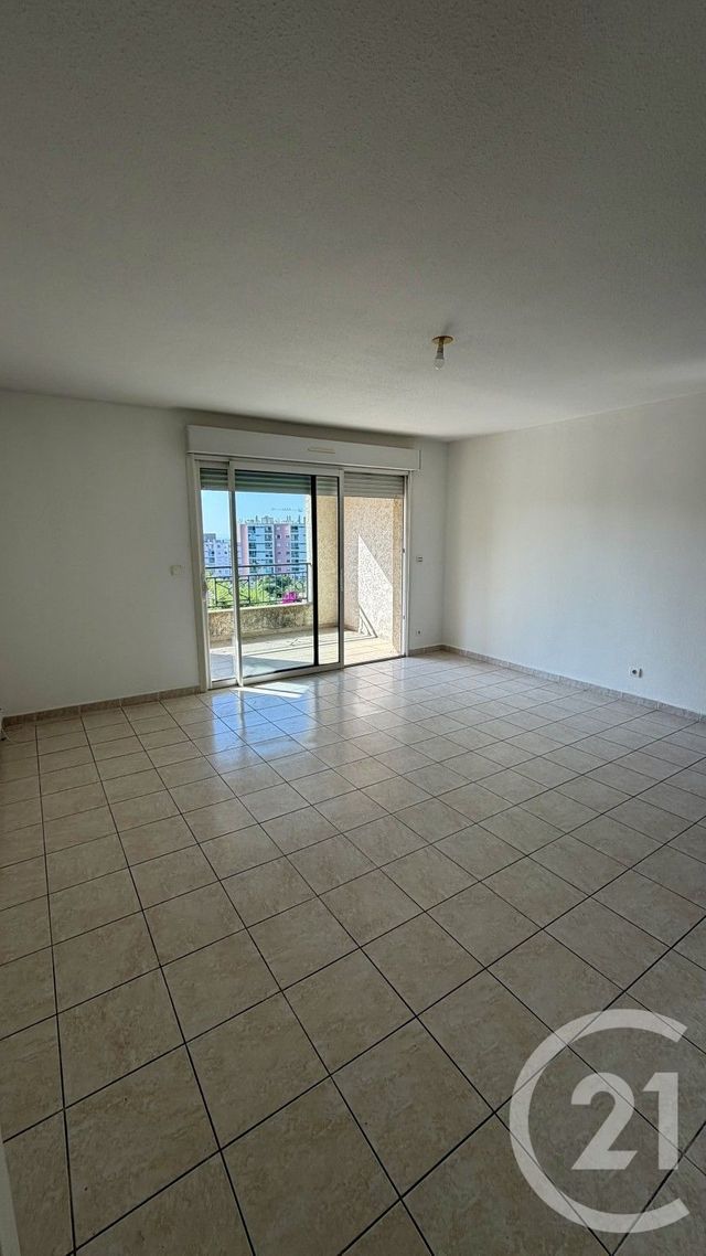 Appartement T2 à louer - 2 pièces - 50.0 m2 - BASTIA - 202 - CORSE - Century 21 Jade Immobilier