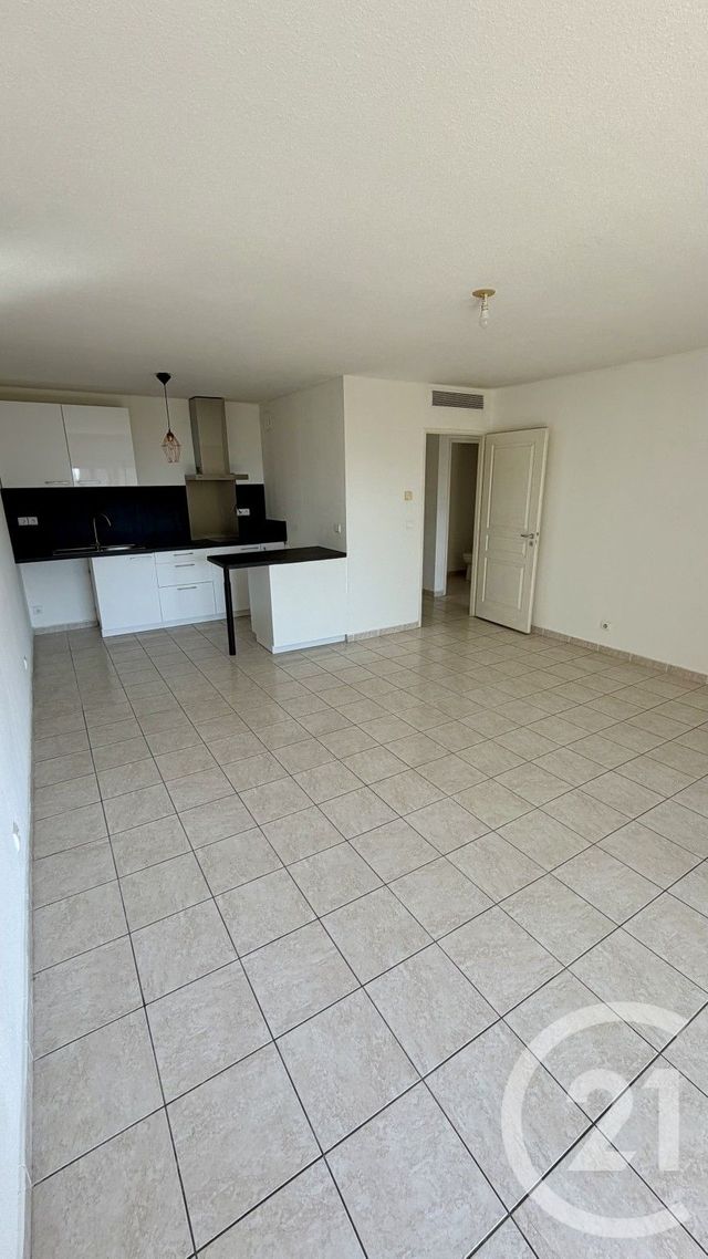 Appartement T2 à louer - 2 pièces - 50.0 m2 - BASTIA - 202 - CORSE - Century 21 Jade Immobilier