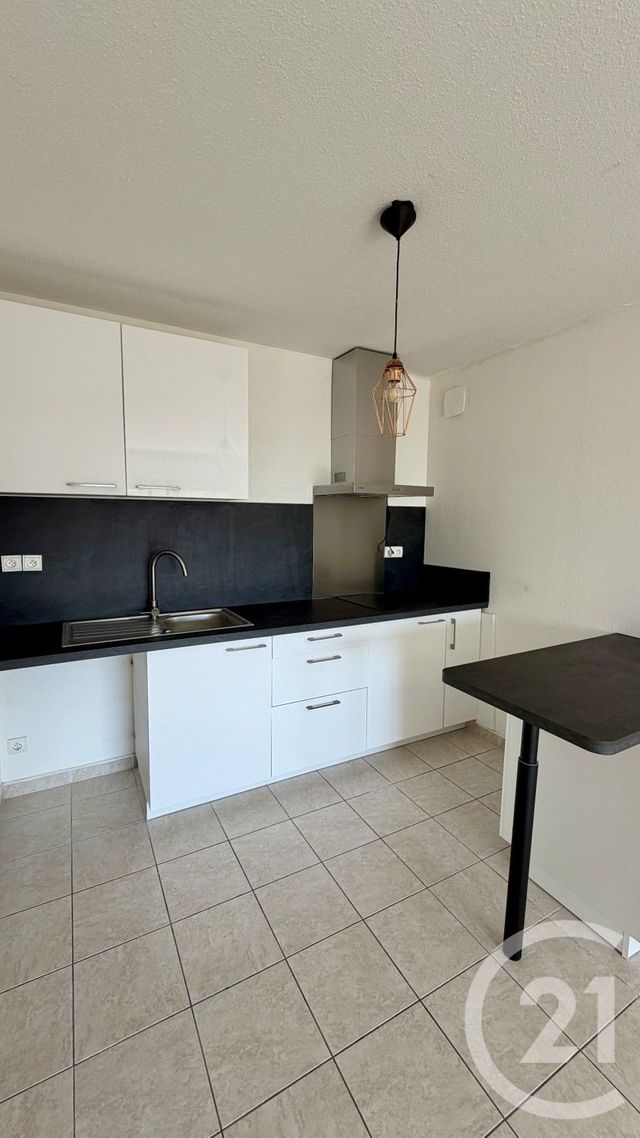 Appartement T2 à louer - 2 pièces - 50.0 m2 - BASTIA - 202 - CORSE - Century 21 Jade Immobilier