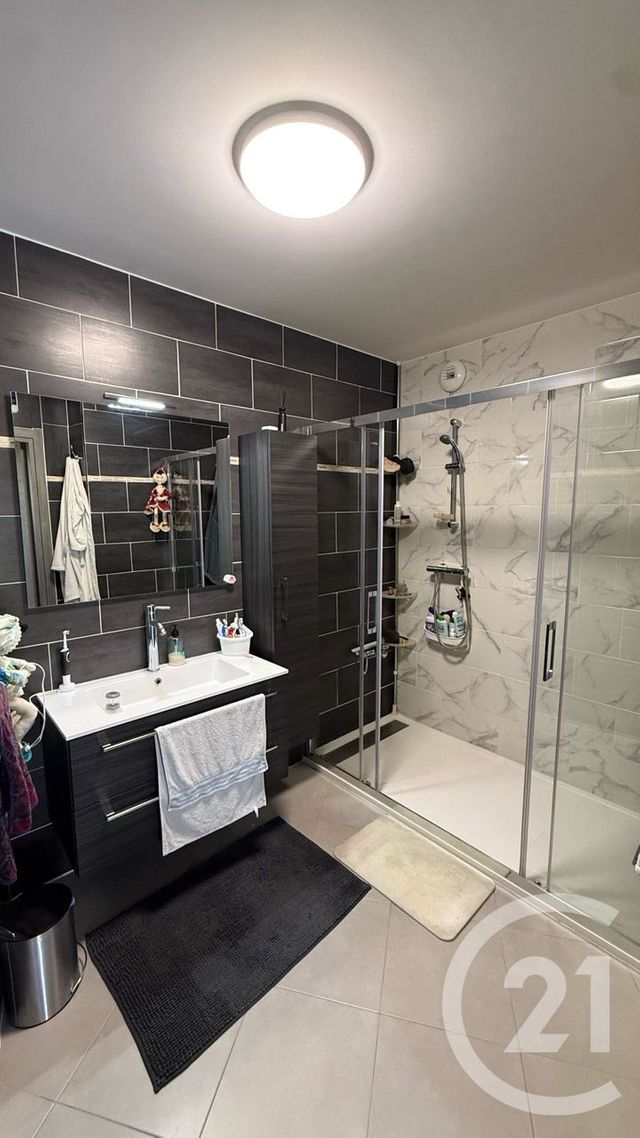 Appartement à vendre - 4 pièces - 82.05 m2 - BASTIA - 202 - CORSE - Century 21 Jade Immobilier
