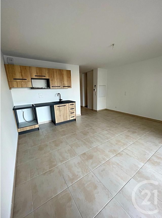 Appartement Studio à louer - 1 pièce - 29.0 m2 - VESCOVATO - 202 - CORSE - Century 21 Jade Immobilier