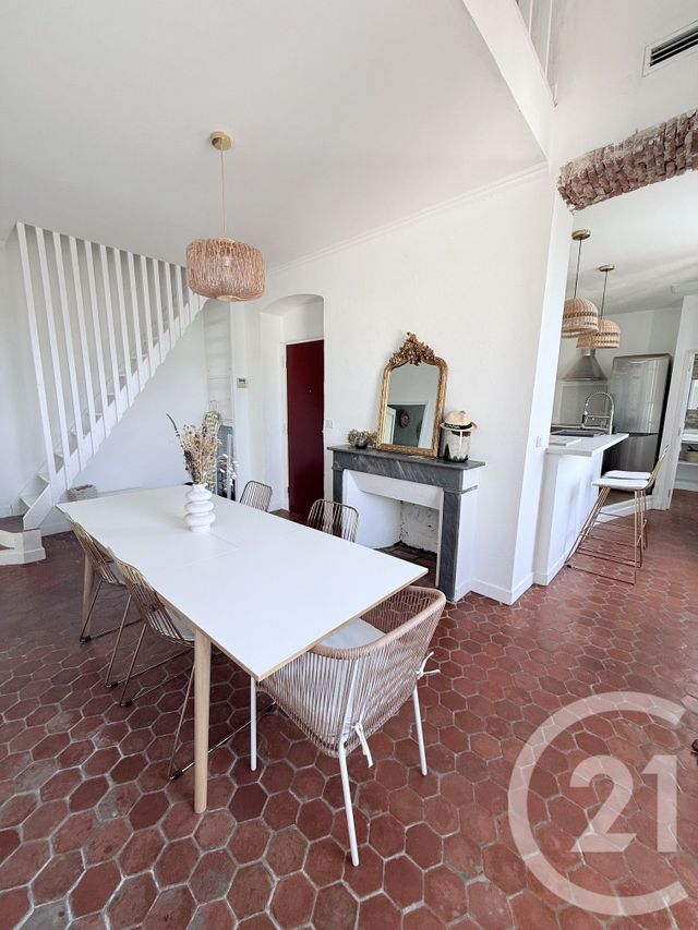 Appartement T3 à vendre - 3 pièces - 61.0 m2 - BASTIA - 202 - CORSE - Century 21 Jade Immobilier